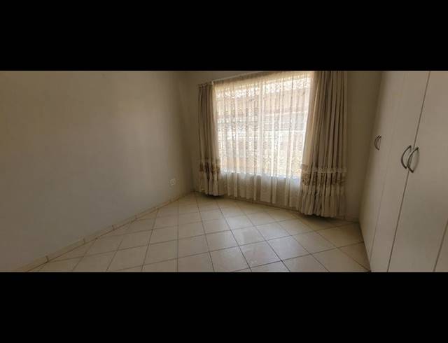 2 BEDROOM SIMPLEX FOR SALE IN MULBARTON